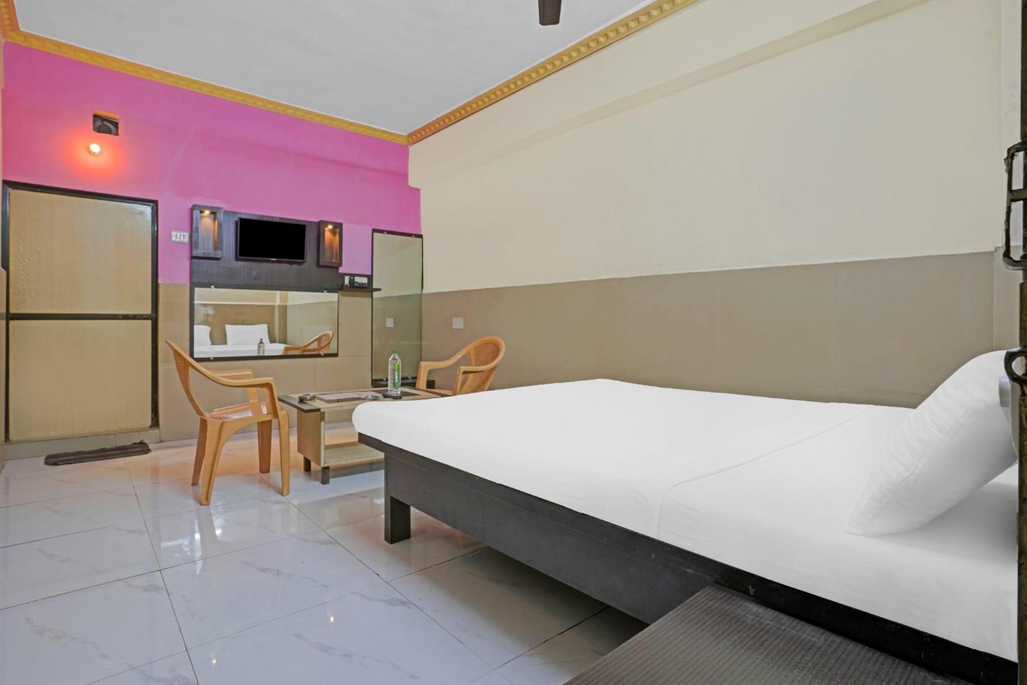 Spot On 81122 Alfa Lodge Bombay Exterior foto