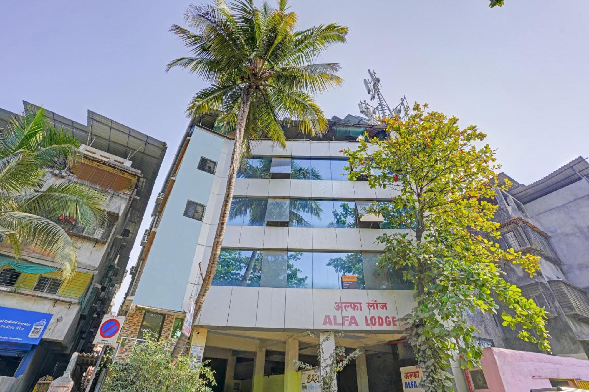 Spot On 81122 Alfa Lodge Bombay Exterior foto